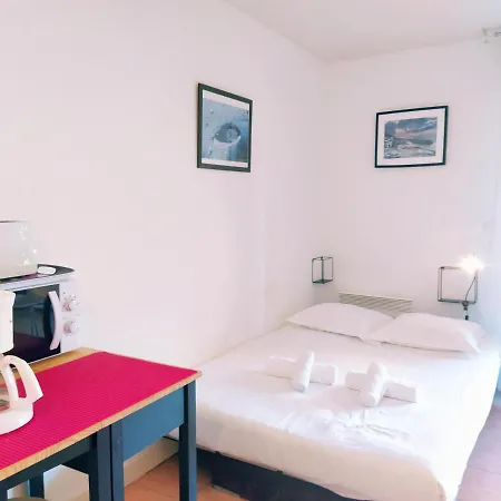 Apartament La Baignade De Montaigu, Piscine Et Garage Couvert Bajonna