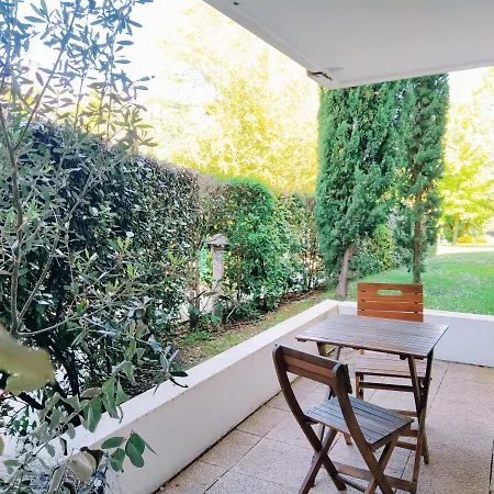 La Baignade De Montaigu, Piscine Et Garage Couvert Bajonna